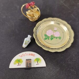 Vintage Lot Of Miniature Dollhouse Decor‎ Items Miniature Replicas welcome sign